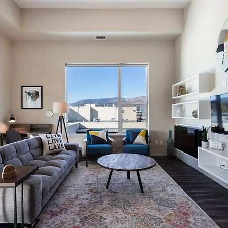 Corner Nest - Luxury Brand New Top Floor 2Bedroom Condo Kelowna Buitenkant foto