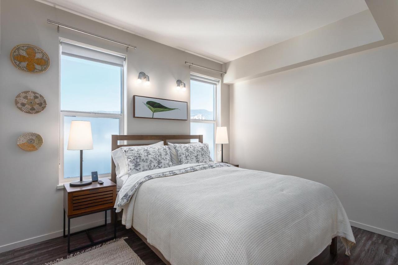 Corner Nest - Luxury Brand New Top Floor 2Bedroom Condo Kelowna Buitenkant foto