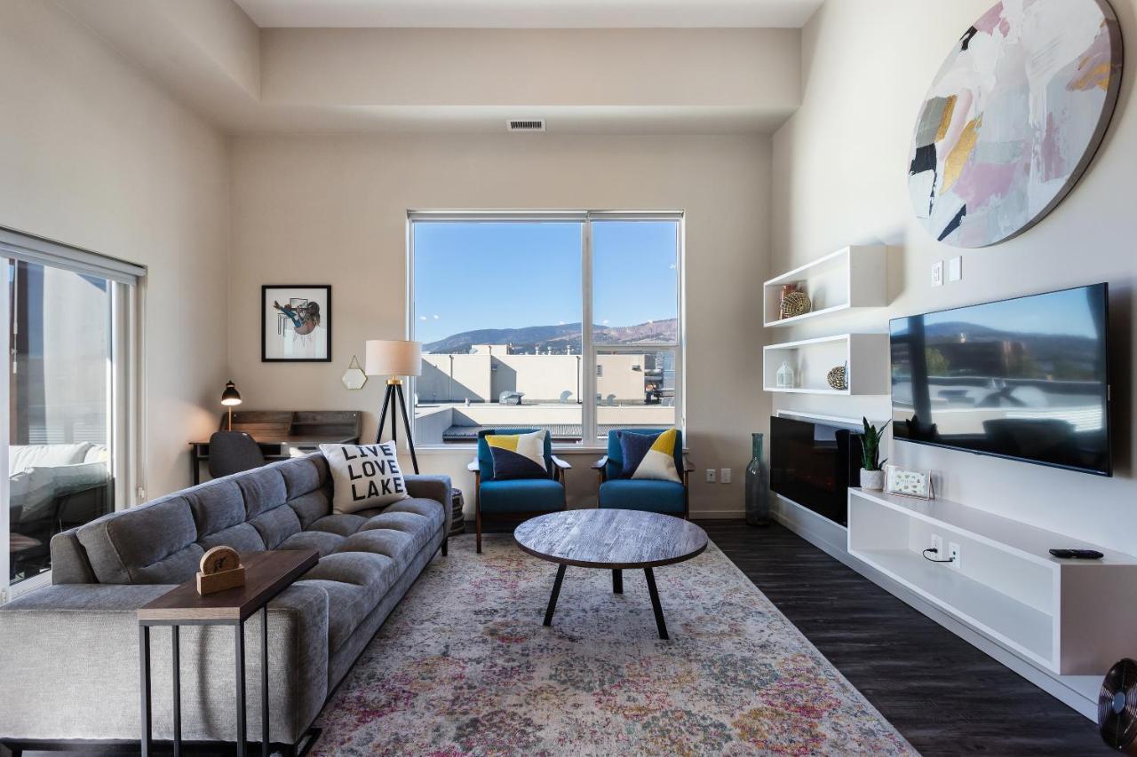 Corner Nest - Luxury Brand New Top Floor 2Bedroom Condo Kelowna Buitenkant foto