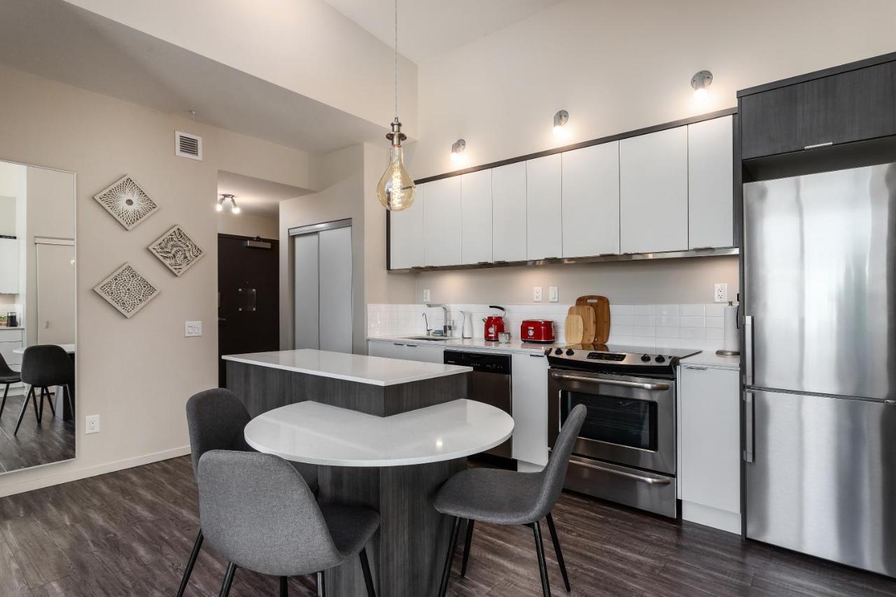 Corner Nest - Luxury Brand New Top Floor 2Bedroom Condo Kelowna Buitenkant foto